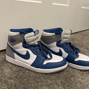 Jordan 1 High “True Blue”